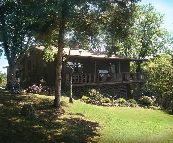 620 Whites School Road