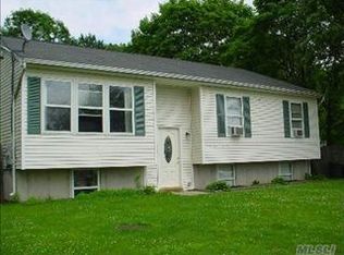 227 Twig Ave, Central Islip, NY 11722