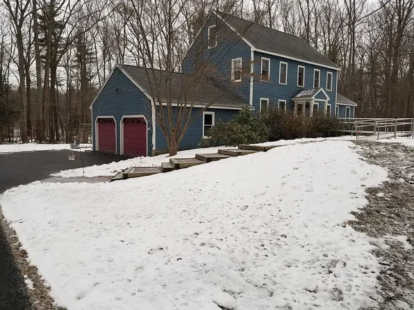 37 Geisser Rd, Hampstead, NH 03841