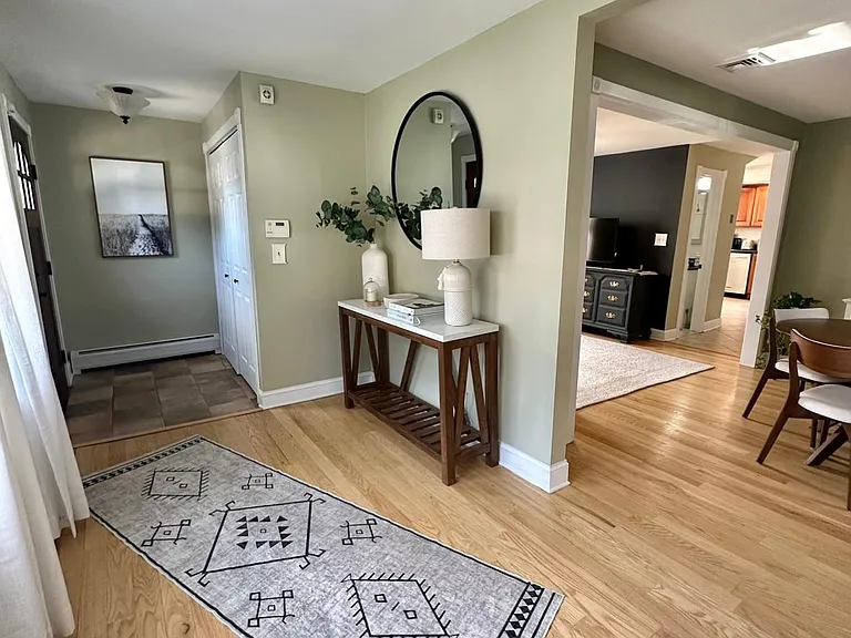 138 Cedar Ave — Photo 20