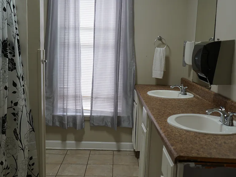 1154 Central Ave #1 — Photo 33