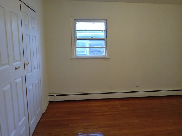 184 Smith St #1F — Photo 10