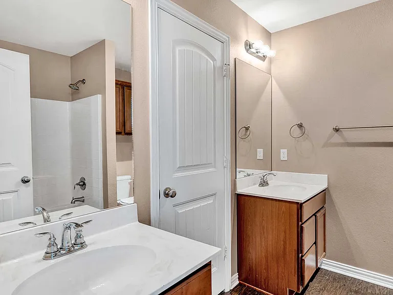Kara Lynn Place Luxury Homes- ASK ABOUT OUR SPRING MOVE-IN SPECIAL TODAY! — Photo 36