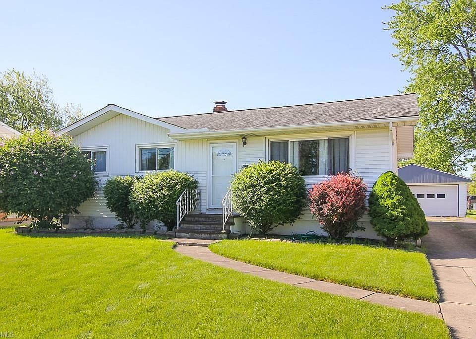 1st image of 15641 Sylvia Dr
