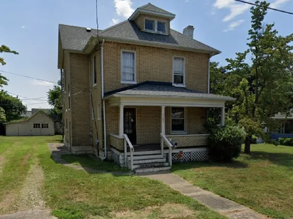 702 17th St, Vienna, WV 26105