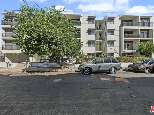 3061 W 12th Pl #102, Los Angeles, CA 90006