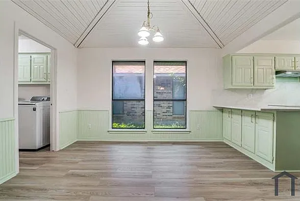 4421 Seedling Ln — Photo 3