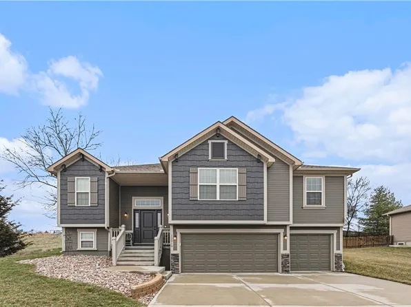 13210 N Clear Creek Dr, Platte City, MO 64079