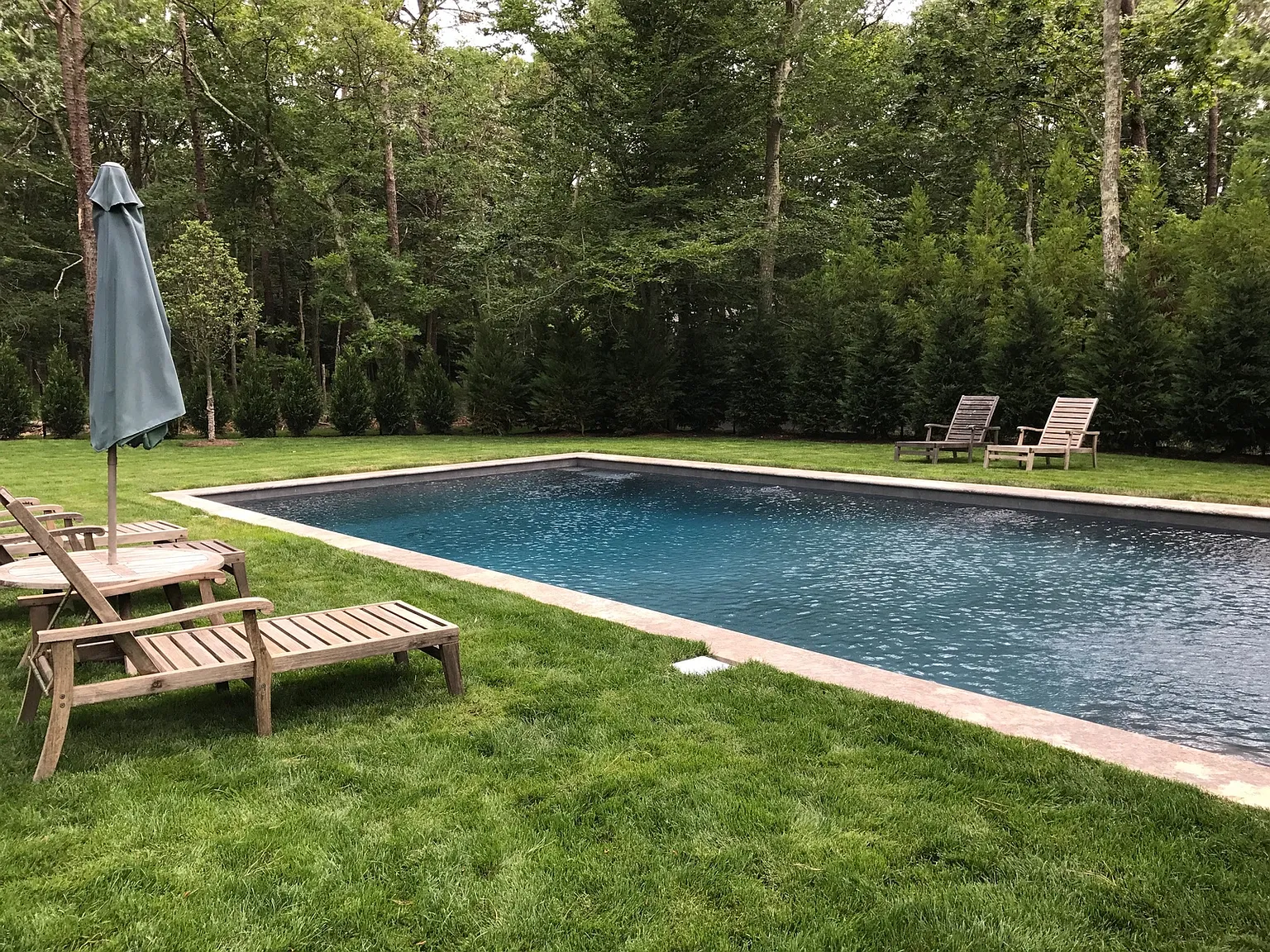 East Hampton - Great Location With Tennis — Photo 1