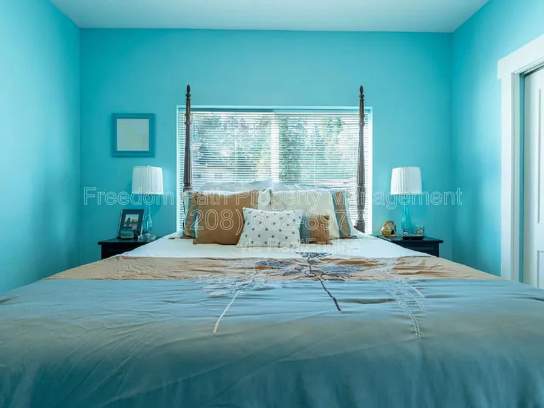 925 Comeback Bay Ln — Photo 21