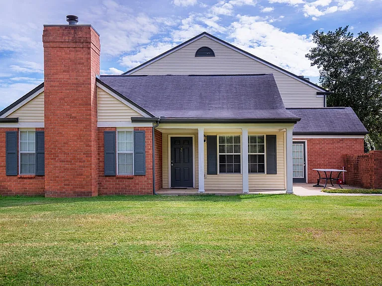 Littlestone Apartments — Photo 49