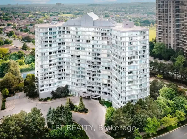 50 Kingsbridge Garden Cir #106, Mississauga, ON L5R 1Y2