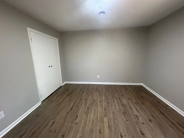 528 Wessinger St — Photo 10