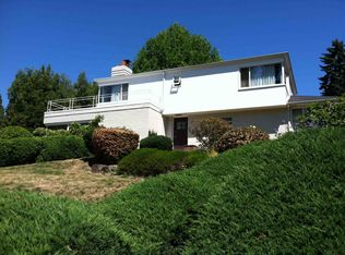 5606 NE Keswick Dr, Seattle, WA 98105