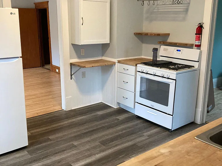 1327 Madison St NE #1 — Photo 11
