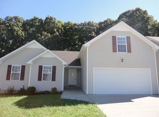 2869 Teakwood Dr, Clarksville, TN 37040