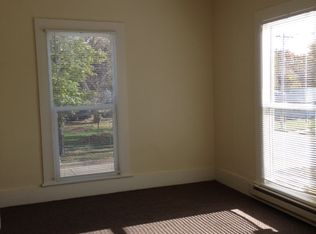 411 N 3rd St APT 2, Seward, NE 68434