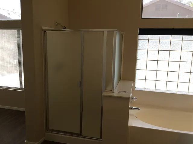 9435 W Pierson St — Photo 16