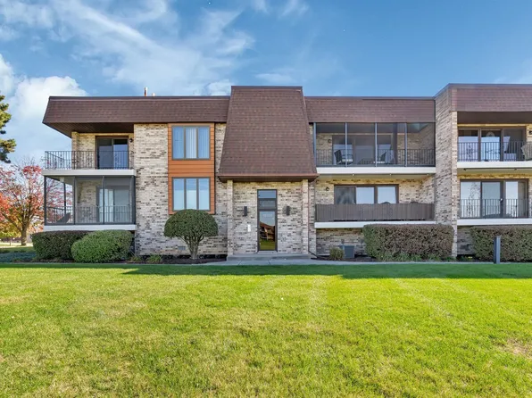 15700 S Deerfield Ct #1S, Orland Park, IL 60462