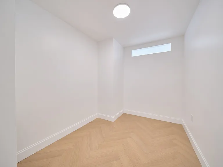 160 Riverside Blvd #14S — Photo 19