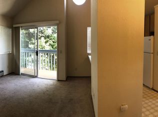 700 David Ave APT 01, Monterey, CA 93940