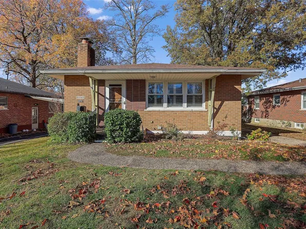 1041 Martha Ln, Saint Louis, MO 63119