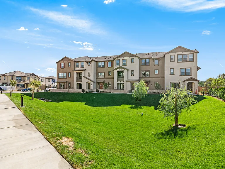 28184 Melrose Dr #183 — Photo 33