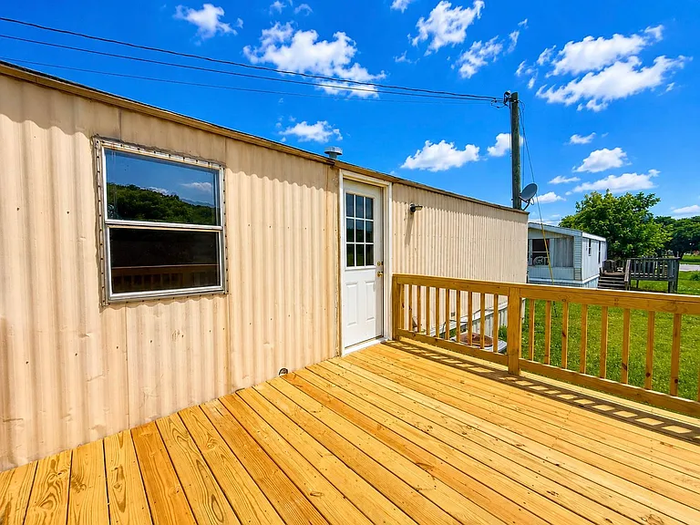 1459 Hickory Valley Rd — Photo 3