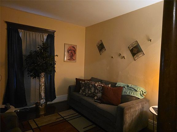 4th image of 507-511 Hayward Ave