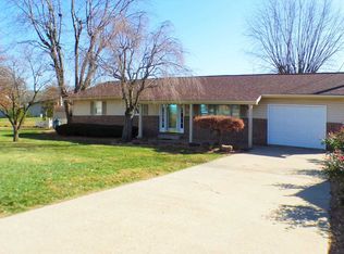 310 Hill Ct, Washington, IN