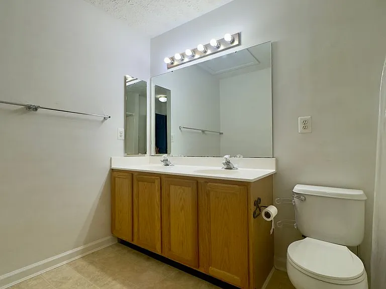 537 Macintosh Cir — Photo 20