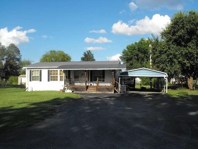 804 Elm St, Henrietta, MO, 64036