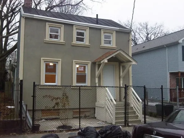 318 Van Houten St, Paterson, NJ 07501