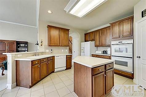 2nd image of 1712 Mapleleaf Dr