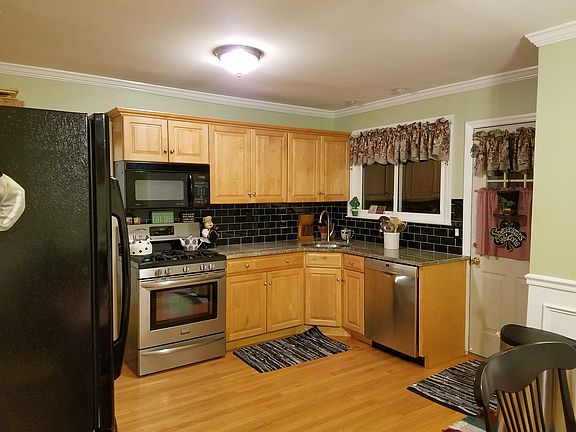 2nd image of 14 Fairmount Blvd