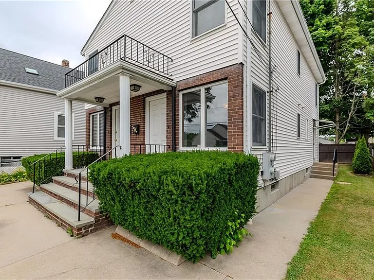 53 Hazael St — Photo 2