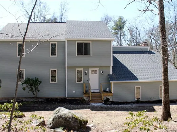 7 Woodland Drive, Canton, CT 06019