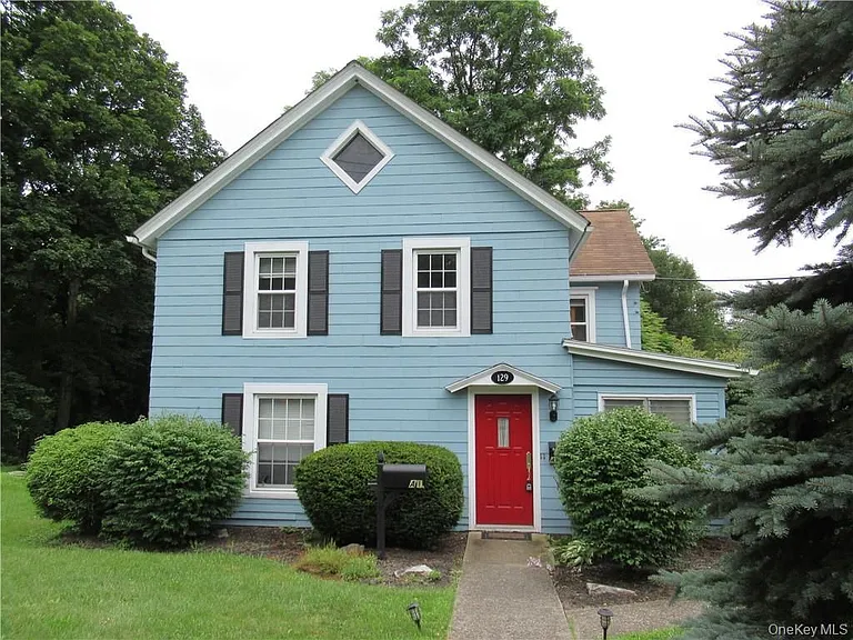 129 Charles Colman Blvd #A2 — Photo 1