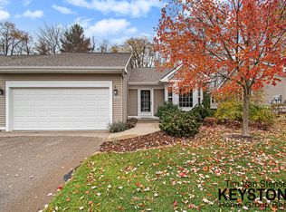 4414 Sun Drop Dr, Comstock Park, MI 49321