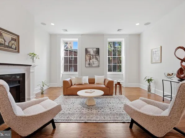 915 Clinton St APT 203, Philadelphia, PA 19107
