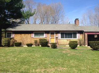 134 S New Rd, Hamden, CT 06518