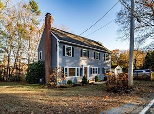 91 Old Andover Rd, North Reading, MA 01864