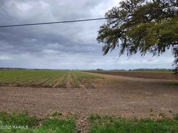 6887 Cemetery Rd, Saint Martinville, LA 70582