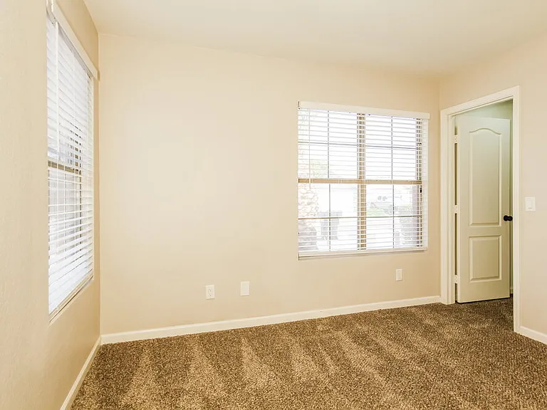17205 N Chance Dr — Photo 13