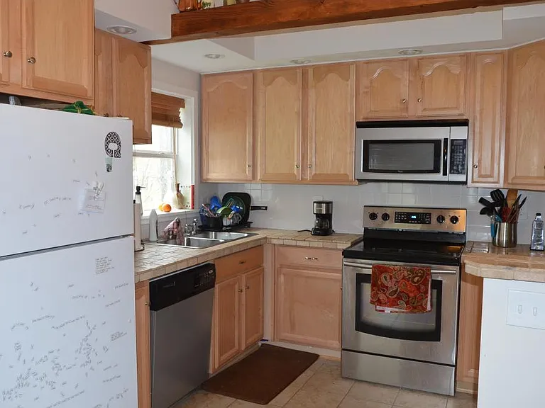 58 Beech St — Photo 6