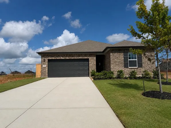 3118 Tanzanite Chase Dr, Angleton, TX 77515