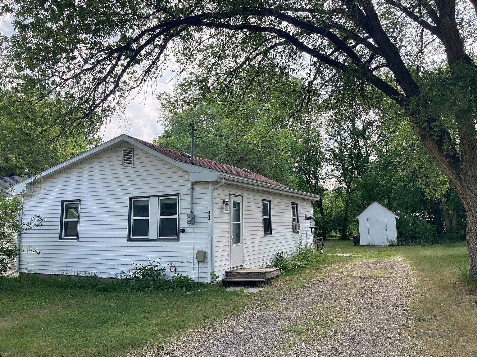 115 Rossman Ave, Detroit Lakes, MN 56501 Zillow