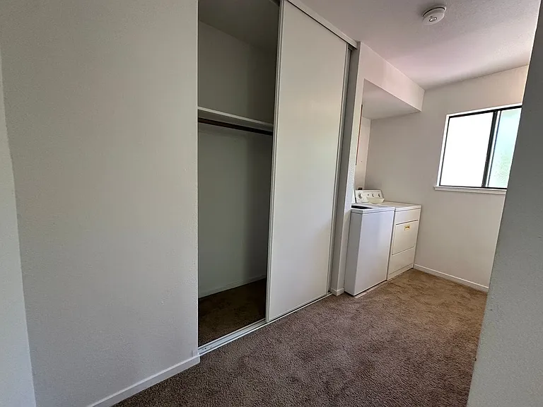 3337-3339 La Canada Dr — Photo 19