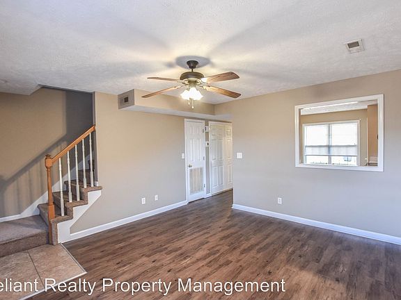 4th image of 560 Hietts Ln APT 6