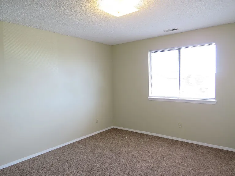 2619 E Uintah St — Photo 9